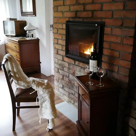 Chata Na Zielonym Wzgorzu Garcz Exteriér fotografie